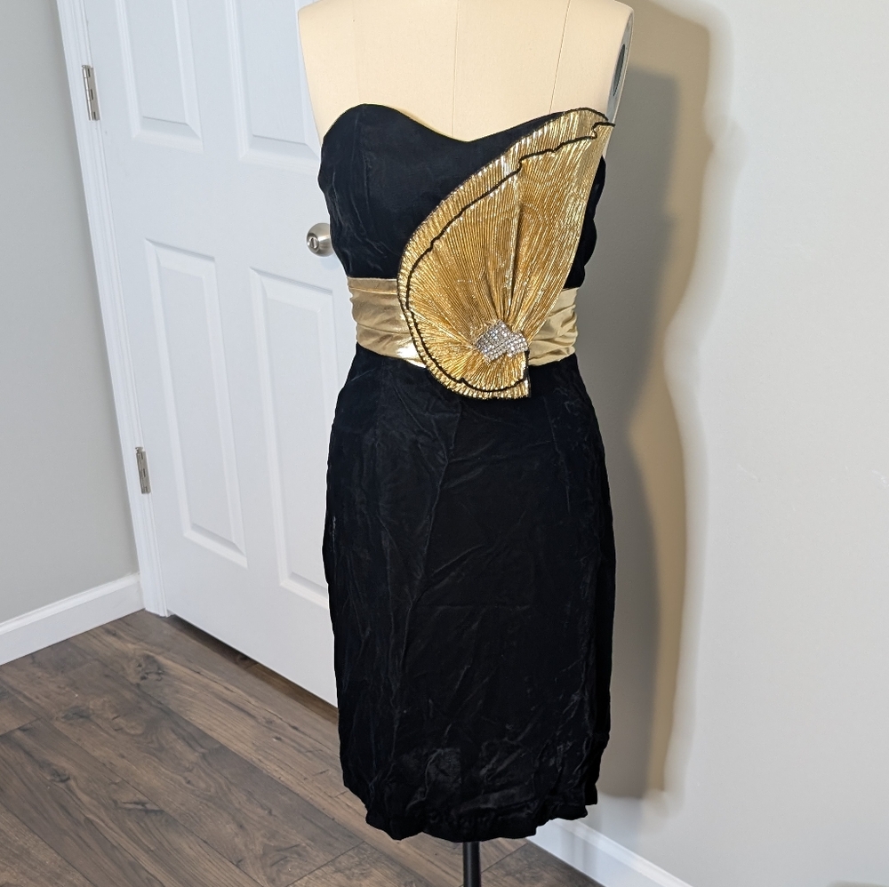 Positive Influence Vintage 80s 90s Strapless Black Velour Gold Dress‎ Size 6